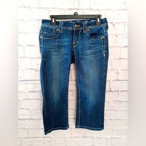 Miss Me Blue Cropped Jeans Vintage Wash Size 28 Fleur De Lis Pocket Embroidery